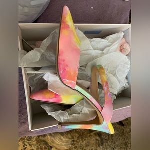 Tie die heels.   Size 11.  Never worn